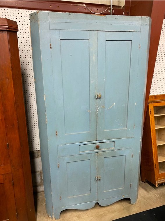 Image for Vanderbilt, PA - Over 500 Lots! Antiques and Collectibles, Silver Coins, Local Memorabilia, Furniture, Clocks, Lamps, Petroliana, and More!