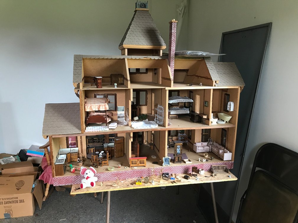 Image for Morgantown, WV - Classic Cars, Vintage Dolls and Toys, Collectible Electronics, and More!