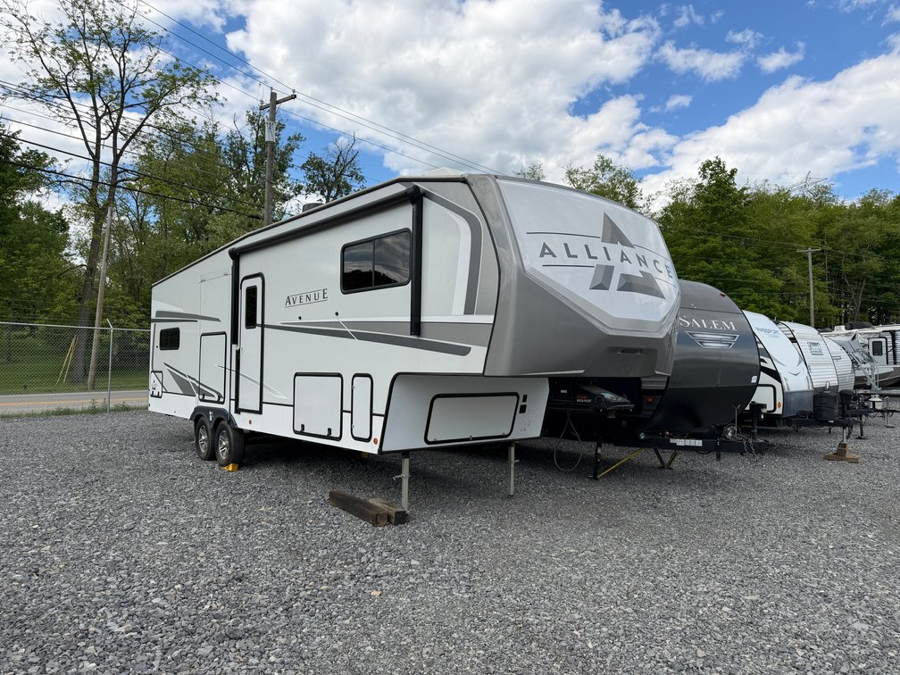 Image for Shinnston, WV - Trucks, Campers, Trailers Metal-Working Equipment, and More!