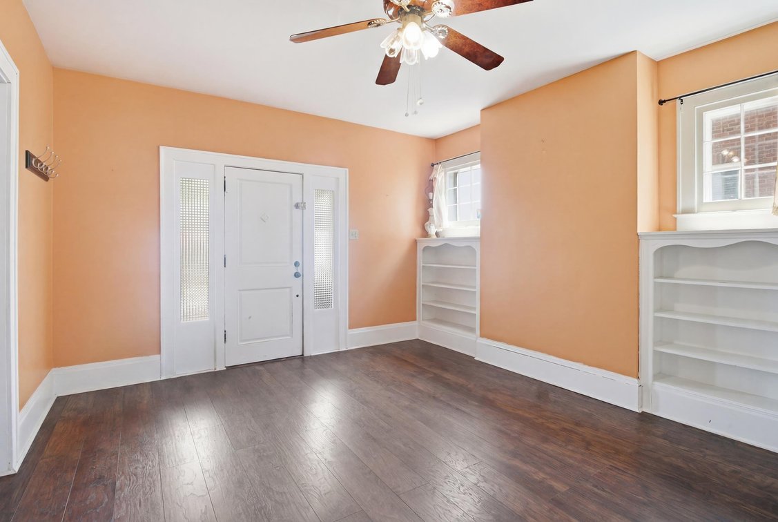 Image for SOLD $225,000 - 4 Bedroom Broad Oaks Home
