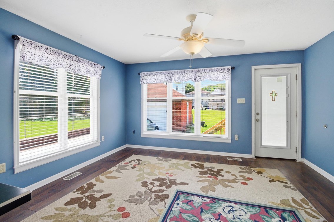 Image for SOLD $225,000 - 4 Bedroom Broad Oaks Home