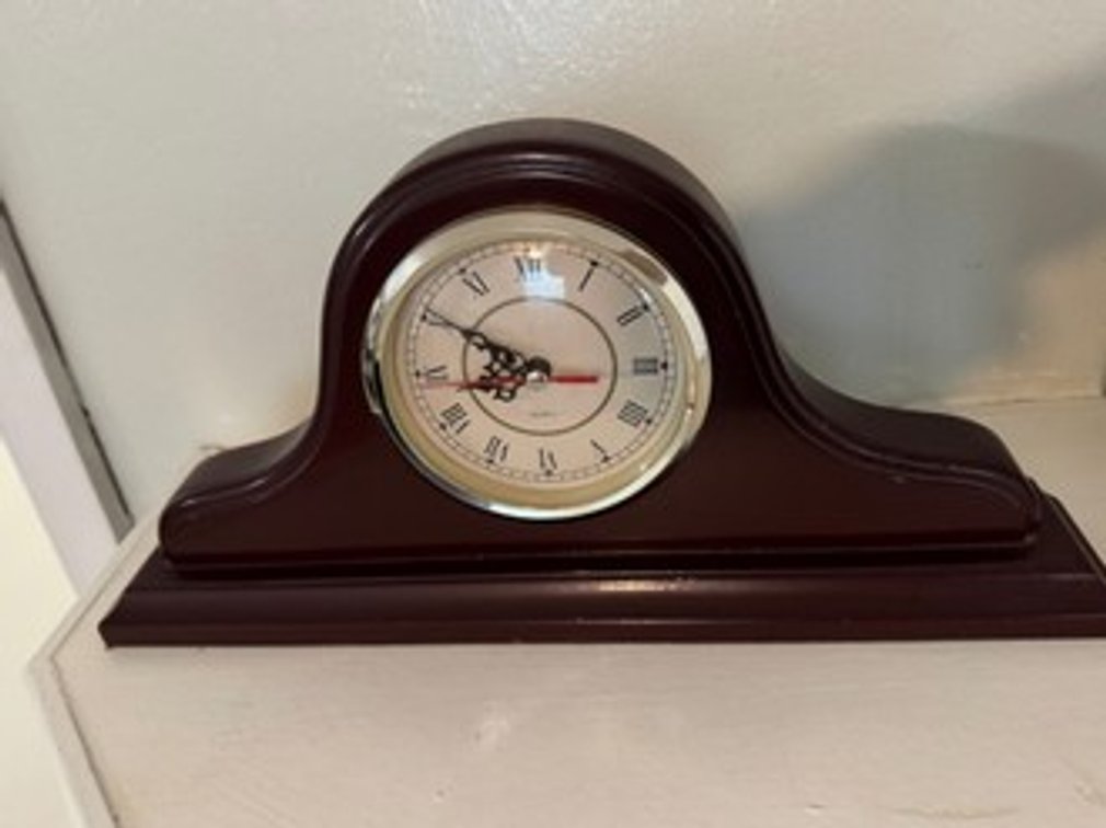 Image for Fayetteville, WV – Estate Auction Featuring Fenton Glassware, Furniture, Artwork, Home Decorations & More!