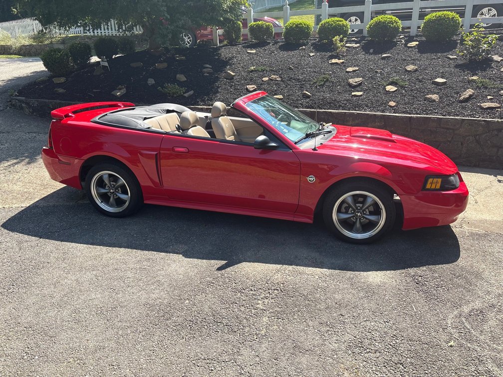 Image for Charleston, WV - 2004 Ford Mustang GT, Blenko Glassware, Jewelry & Furnishings