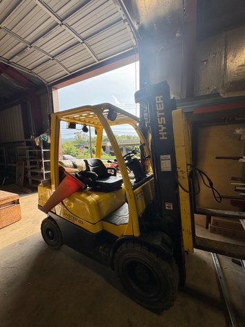 Image for Charleston, WV - Freightliner Sprinter Van, Hyster Forklift, Big Tex Trailer & Building Supplies