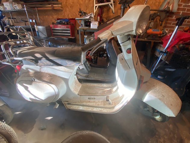 Image for Washington, PA - 1940 Pontiac, Vespas, Flintwork, Traps, Tools & Collectibles