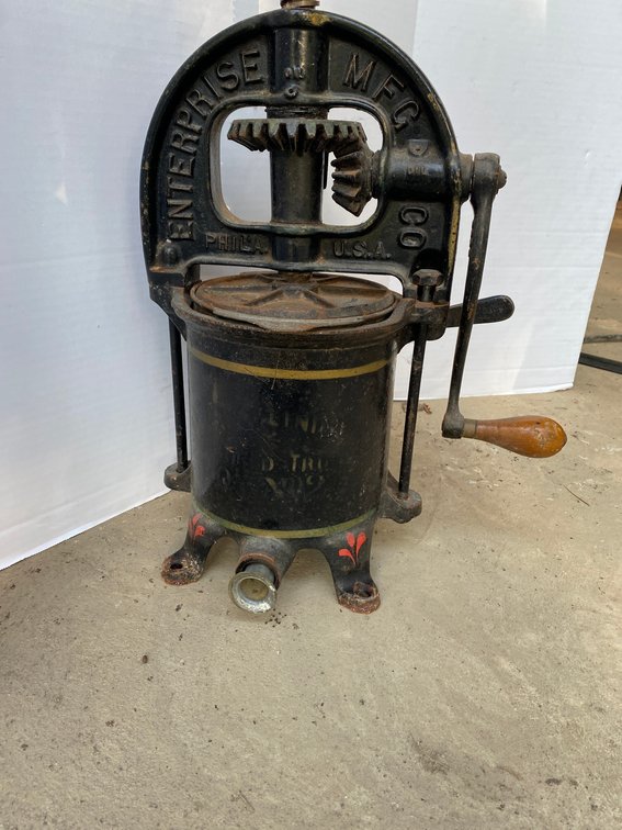 Image for Washington, PA - 1940 Pontiac, Vespas, Flintwork, Traps, Tools & Collectibles