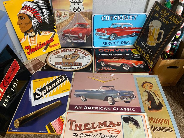 Image for Morgantown/Westover, WV - Vintage Advertising Signs, Holiday Decor, Build-A-Bear, Collectibles & Furniture!