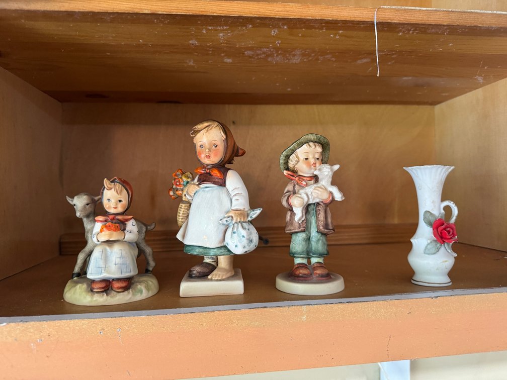 Image for Lewisburg, WV - Kubota Tractor, Four Wheeler, Trailers, Kayak, Golf Cart, Antique Tools, Decor, Tools, Furniture & MORE!