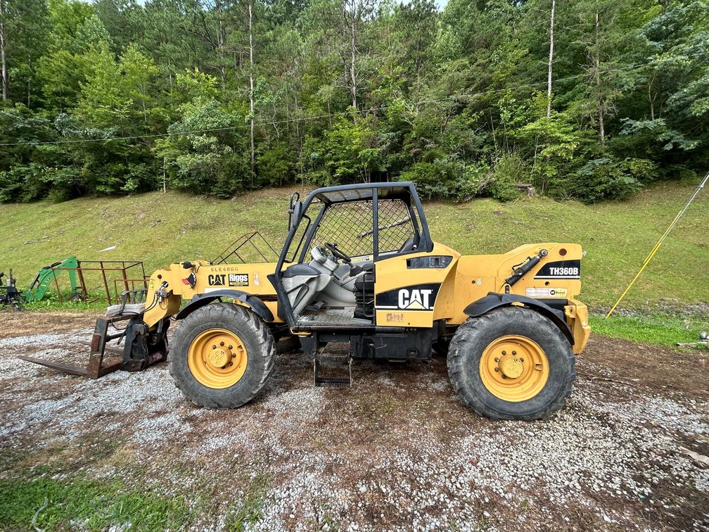 Image for Inez, KY - Caterpillar Dozers, Telehandler & Toyota Forklift