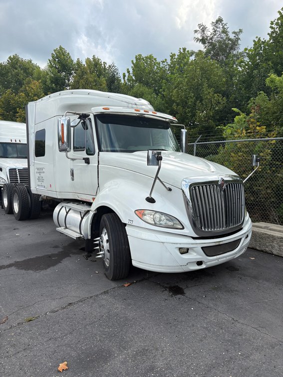 Image for St. Albans, WV - Semi Trucks, Kawasaki Vulcan, Coins, Collectible Knives, Comics, LEGO, Fenton & More!