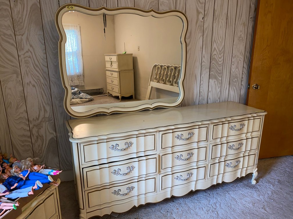 Image for Waynesburg, PA - Estate Auction: Jewelry, Furniture, Tools, Household Items, Appliances & More!