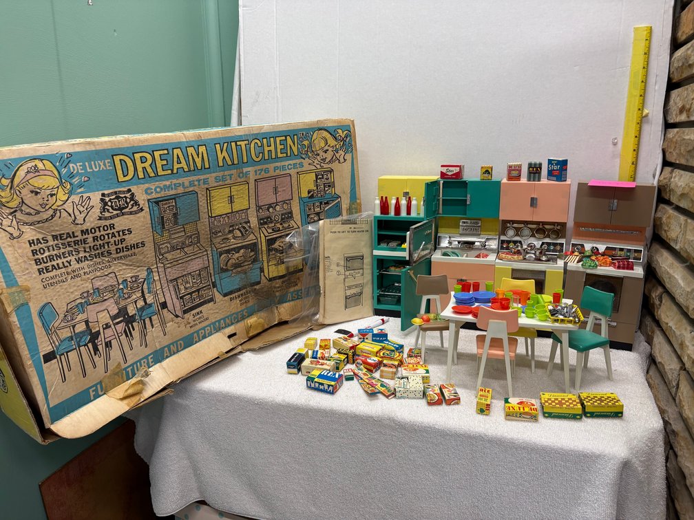 Image for Washington, PA - Vintage Barbie, Dolls, Toys & Collectibles