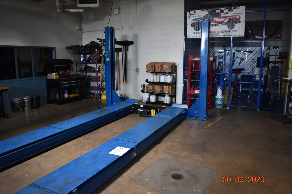 Image for Northside Independent School District (Jay Auto Shop) - San Antonio, TX 78227