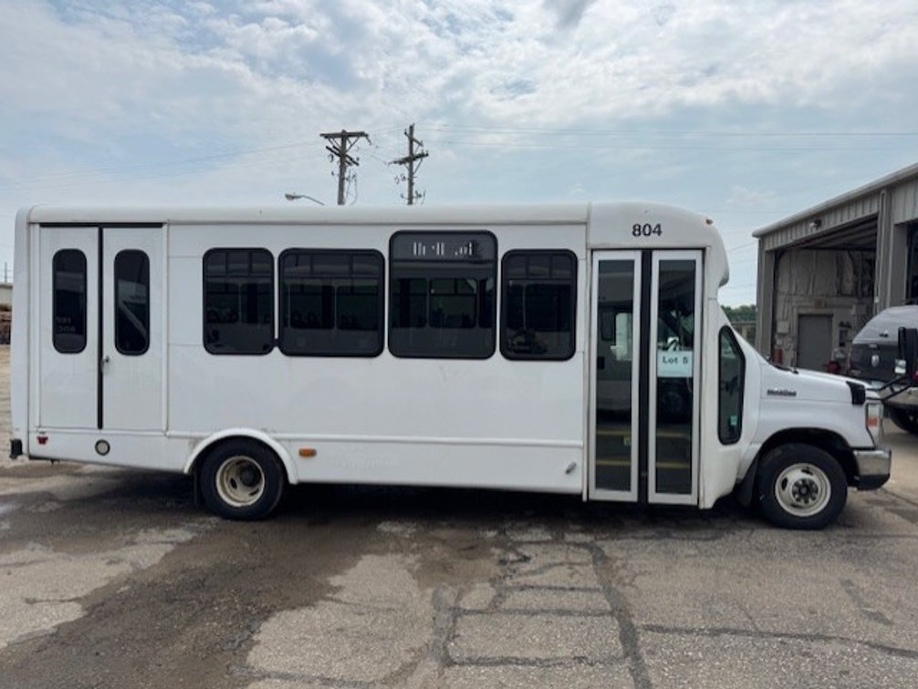 Image for Groome Transportation (Fleet Buses) - Rochester, MN 55901