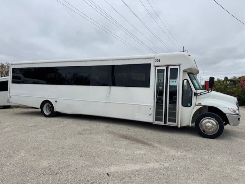 Image for Groome Transportation (Fleet Buses) - Rochester, MN 55901