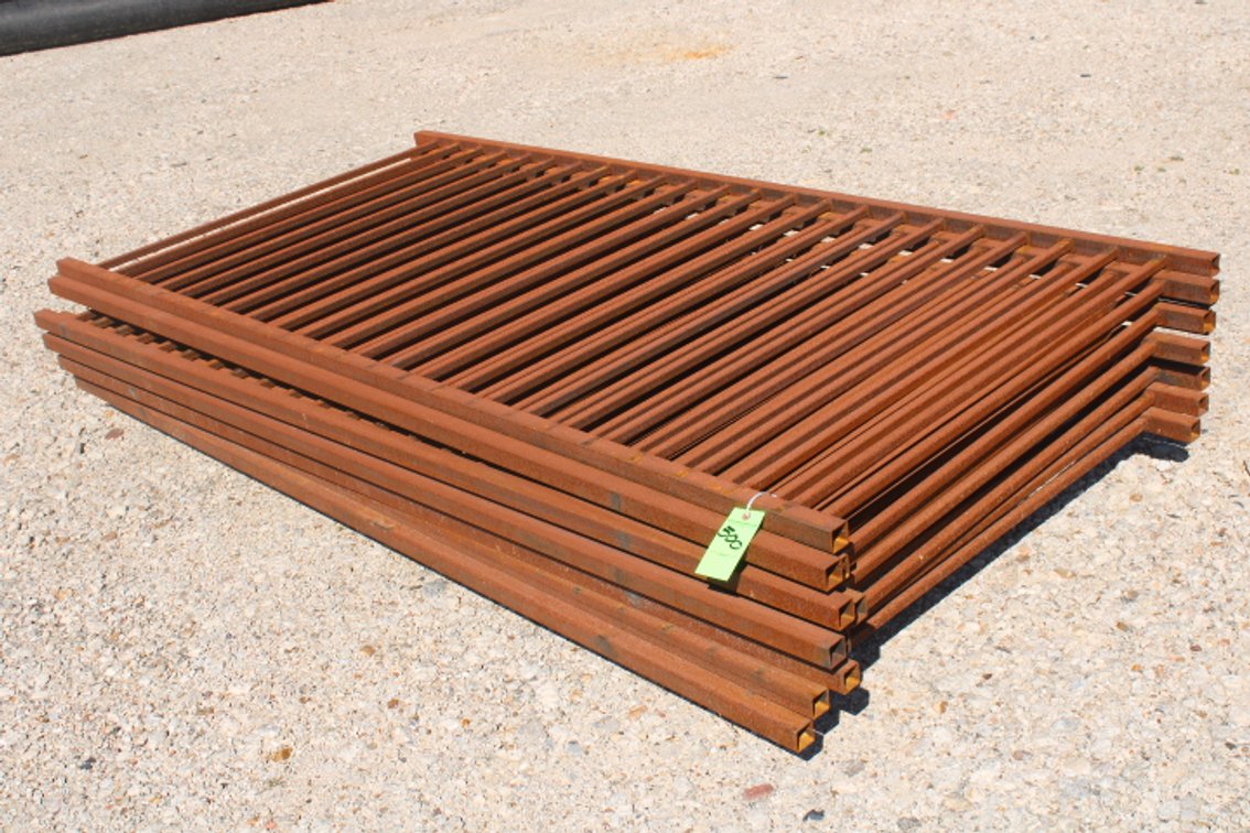 Image for Fence Panels, Lifting Chains - Tomball, TX