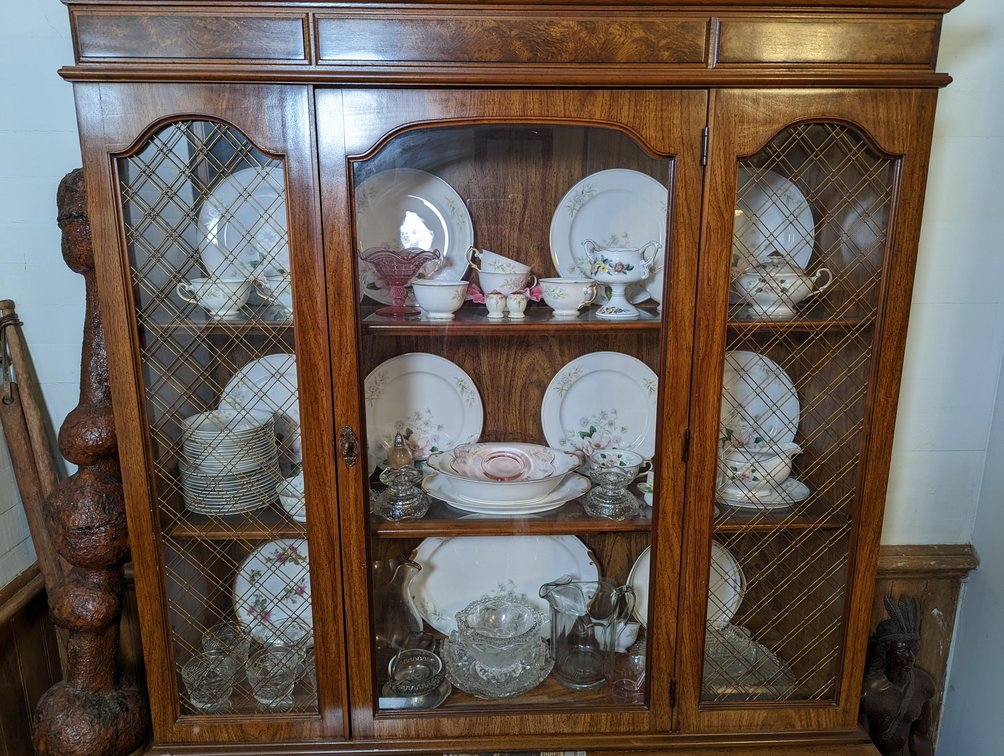 Image for Glenn and Joy Darnell Estate Auction