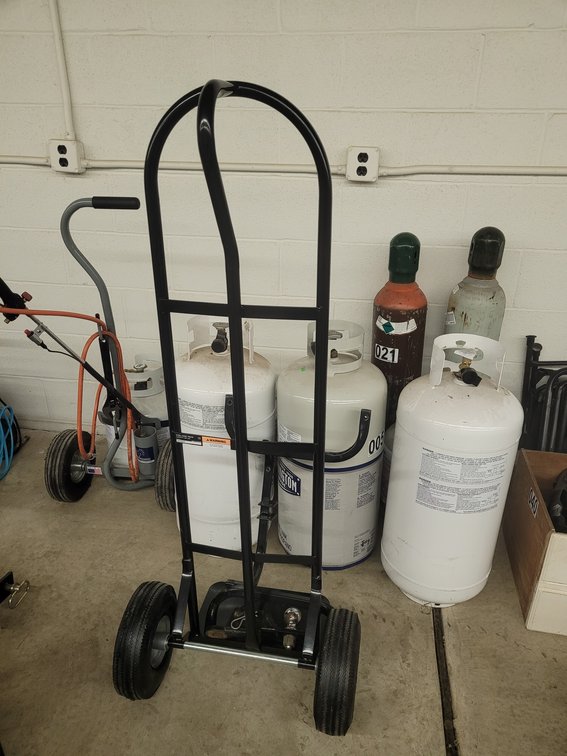 Image for Glenford and Marie Amstutz Estate Auction
