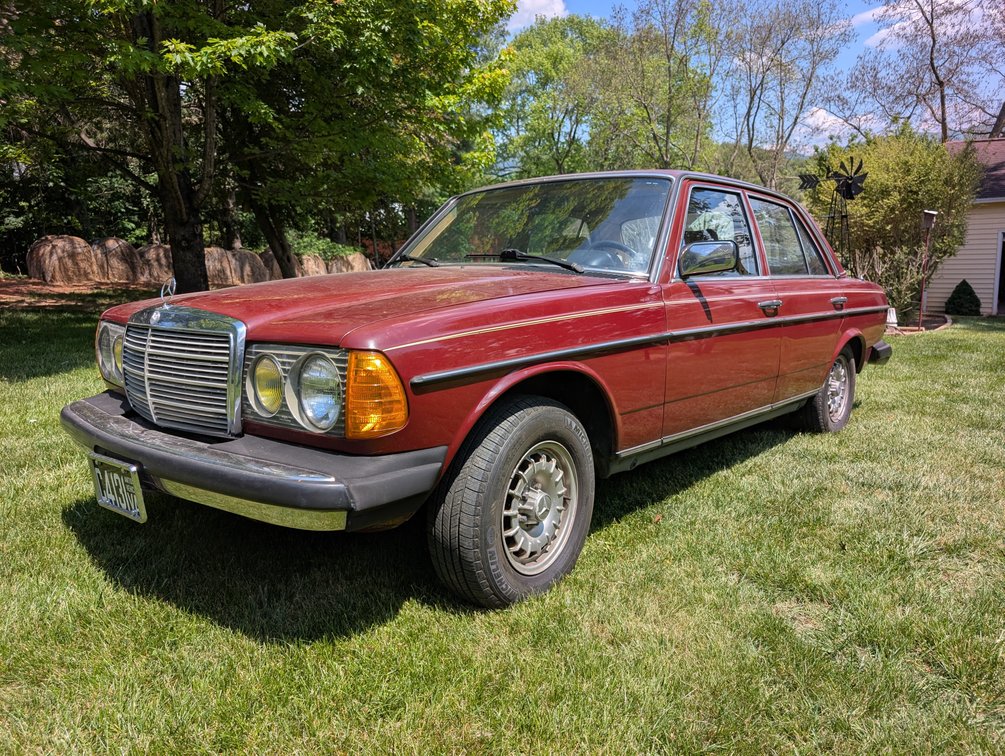 Image for Waynesboro Living Estate Auction