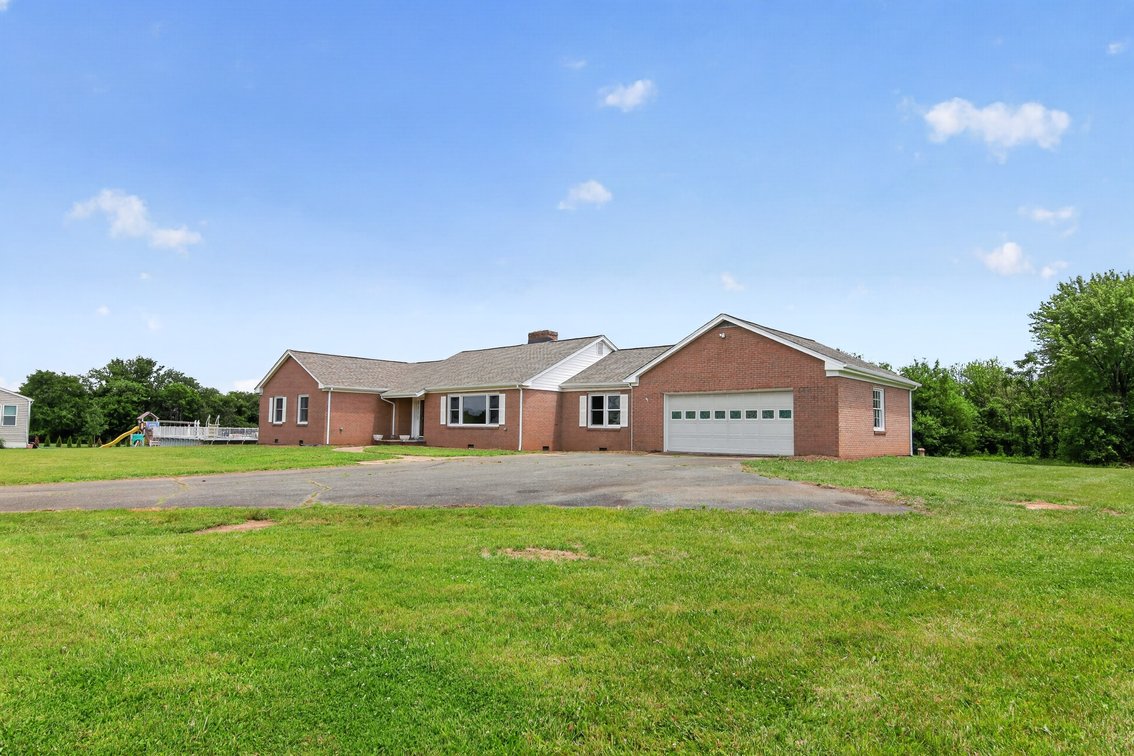 Image for Two Homes on 4.93 +/- Acres in Midland VA