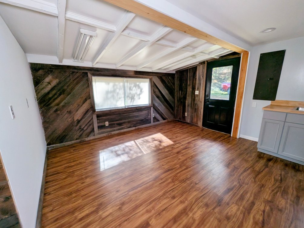 Image for Cabin On 5 Acres Near Broadway VA
