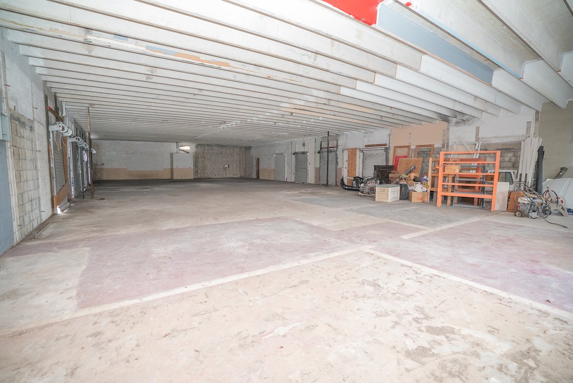 Image for Real Estate Sale - 6 Prime Industrial Warehouses in Deerfield Beach, FL