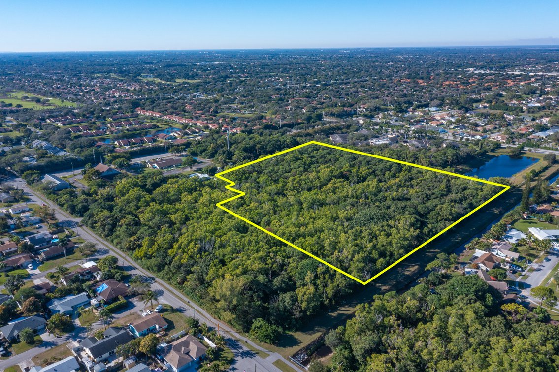 Image for Real Estate Auction - By Order of the Palm Beach County Housing Authority