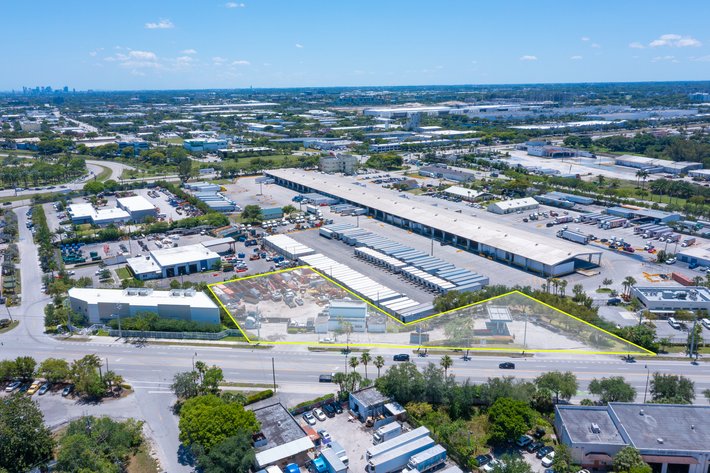 Image for Real Estate Sale - 1.35± Acre Fuel Service Facility with Retail Building and Outdoor Storage