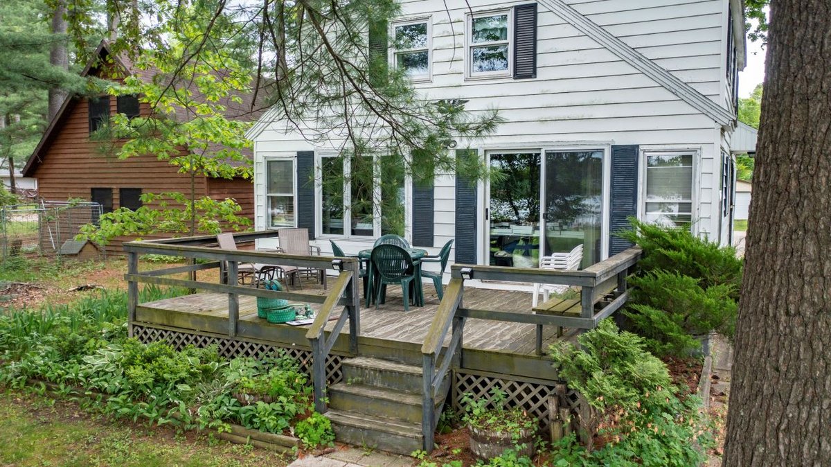 Image for Cloverleaf Lakes Real Estate