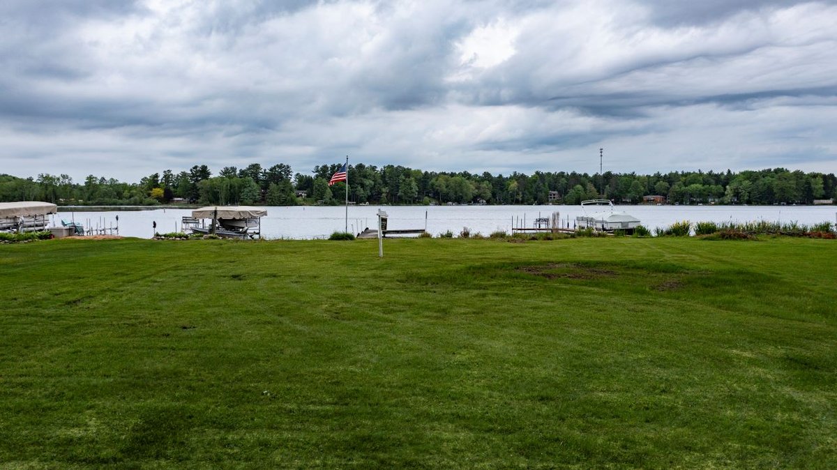 Image for Cloverleaf Lakes Real Estate