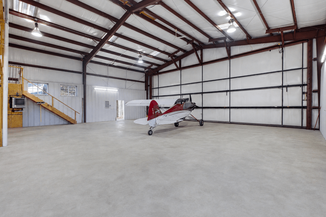Image for Aviation Home & Hangar – Clinton, Arkansas