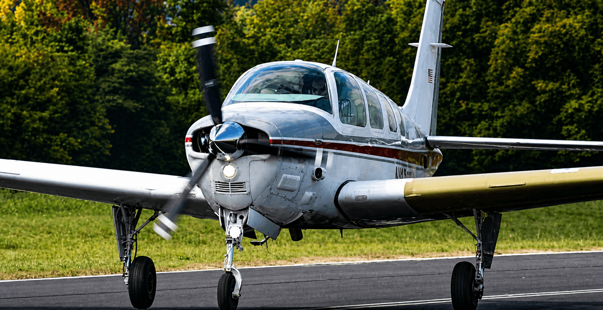 Image for Aviation Home & Hangar – Clinton, Arkansas