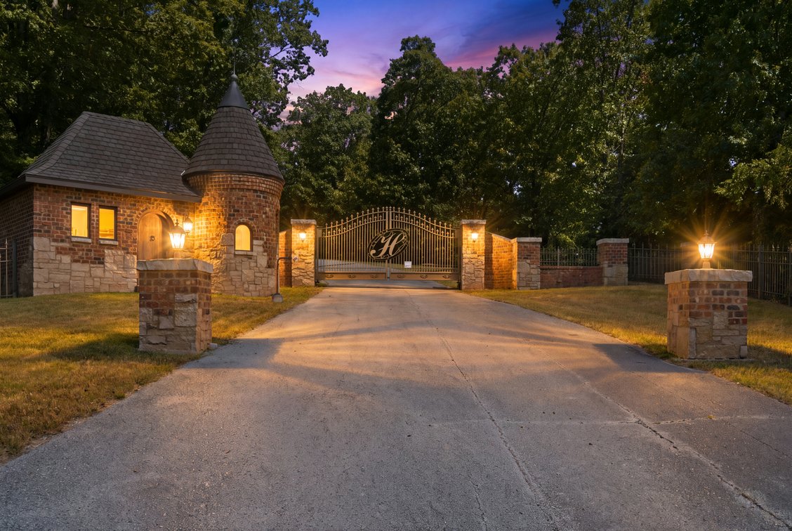 Image for Ozarks Masterpiece: Table Rock Lakefront Home on 104± Acres - Branson West, Missouri