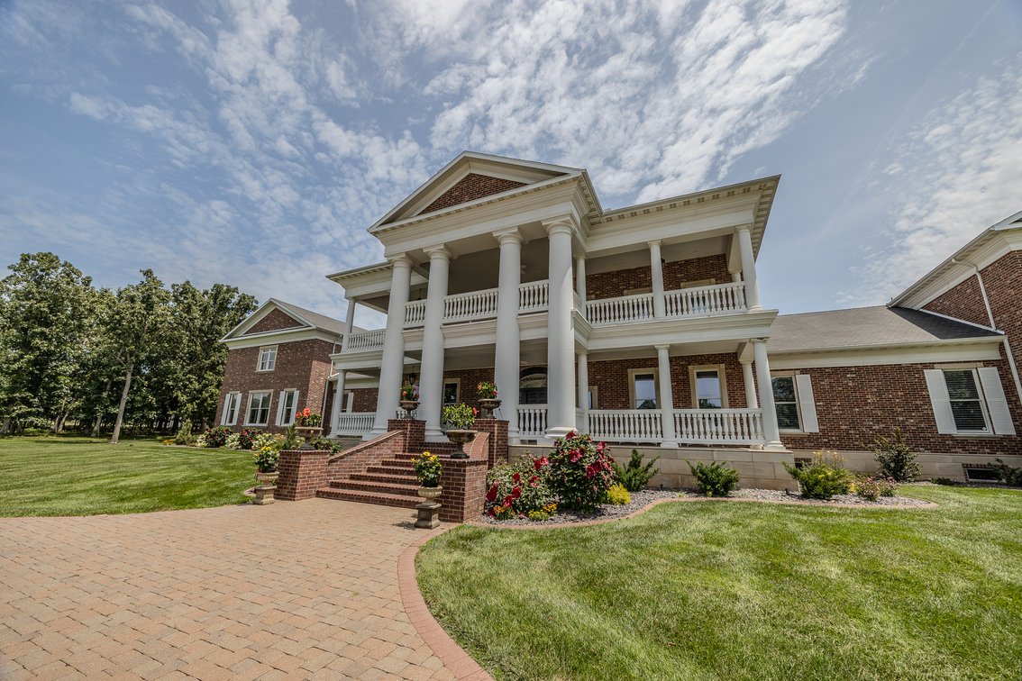 Image for Luxury Home on 6.96± acres  in Lebanon, Missouri