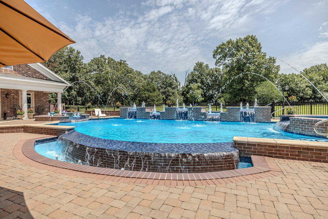 Image for Luxury Home on 6.96± acres  in Lebanon, Missouri