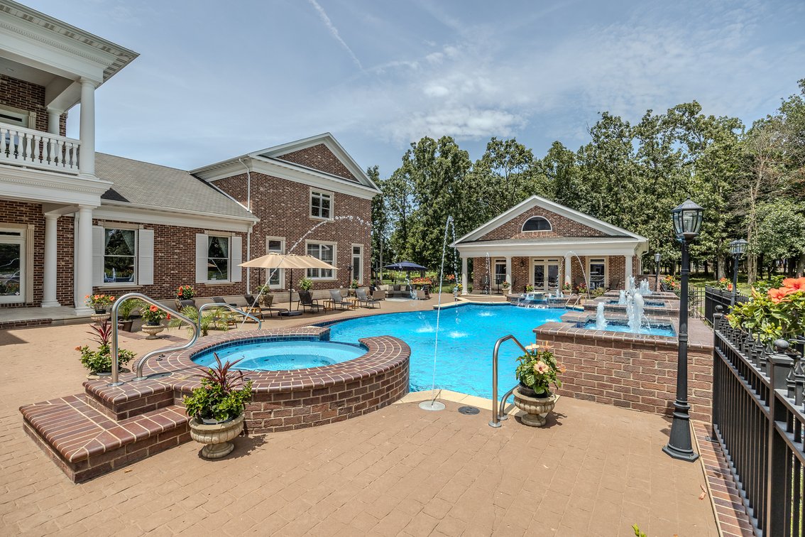Image for Luxury Home on 6.96± acres  in Lebanon, Missouri