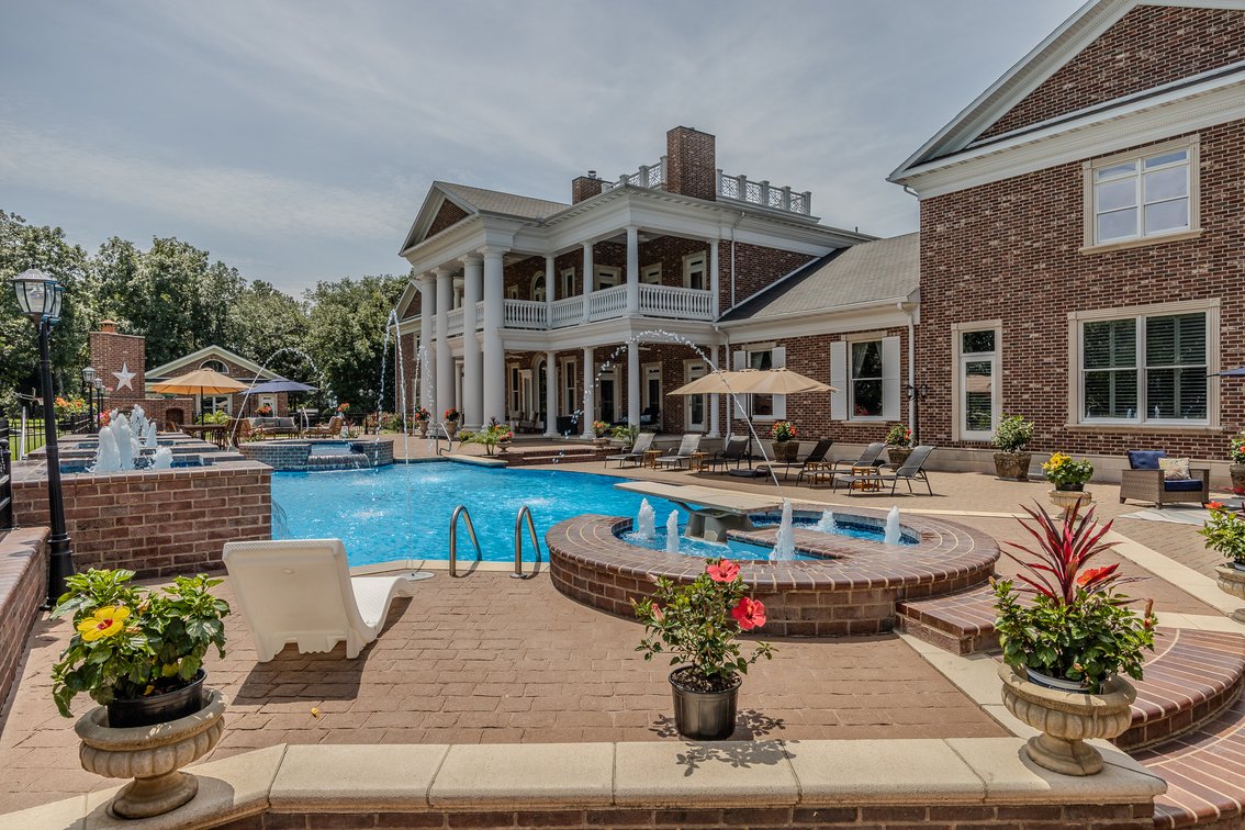 Image for Luxury Home on 6.96± acres  in Lebanon, Missouri