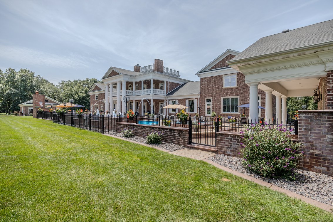 Image for Luxury Home on 6.96± acres  in Lebanon, Missouri