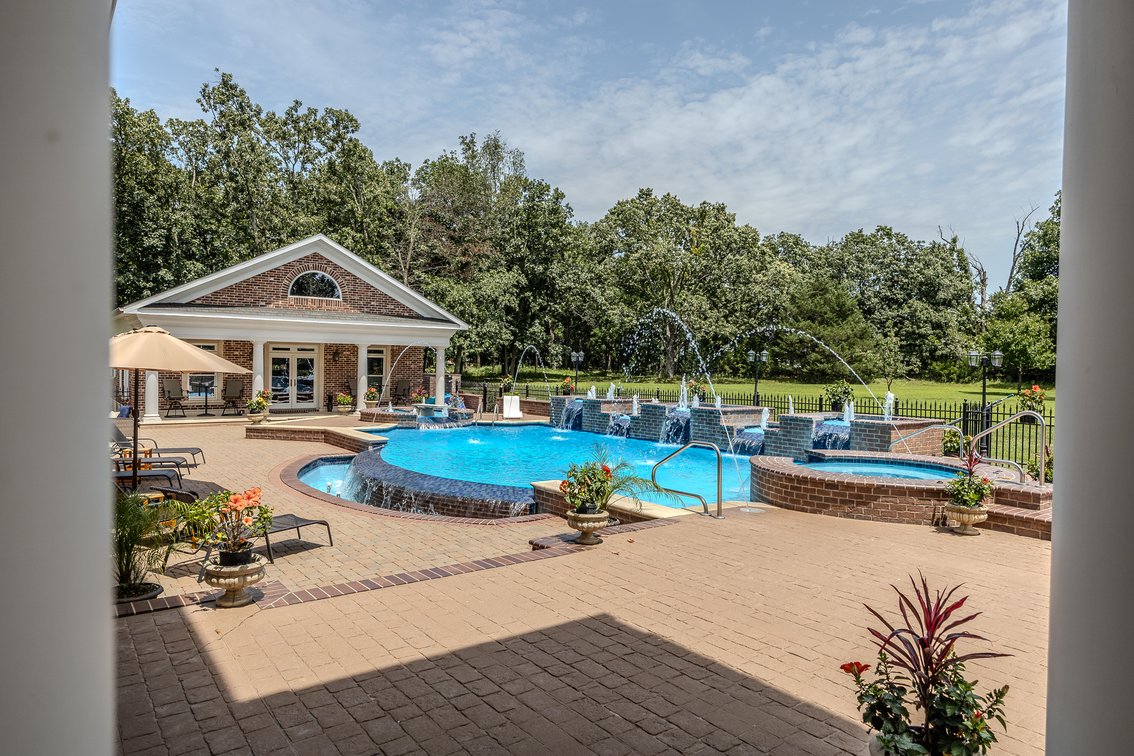 Image for Luxury Home on 6.96± acres  in Lebanon, Missouri