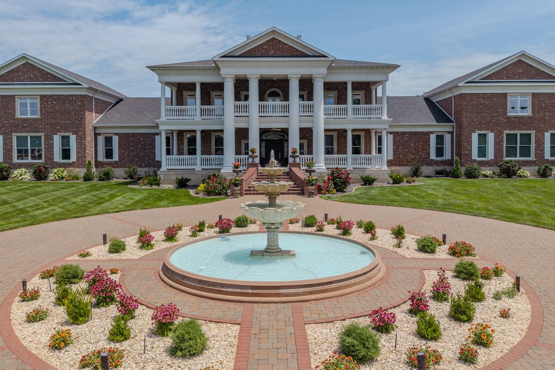 Image for Luxury Home on 6.96± acres  in Lebanon, Missouri