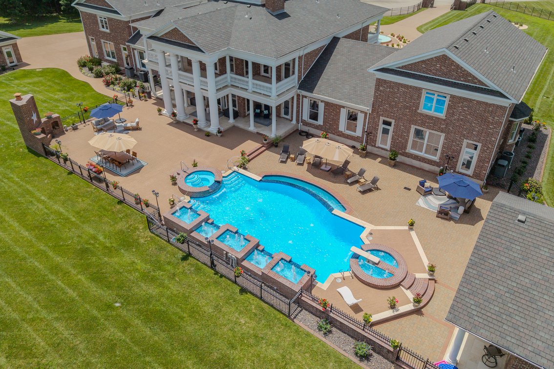 Image for Luxury Home on 6.96± acres  in Lebanon, Missouri