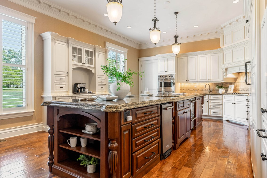 Image for Luxury Home on 6.96± acres  in Lebanon, Missouri