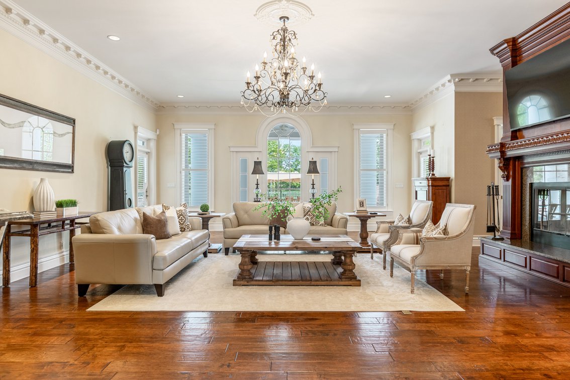 Image for Luxury Home on 6.96± acres  in Lebanon, Missouri