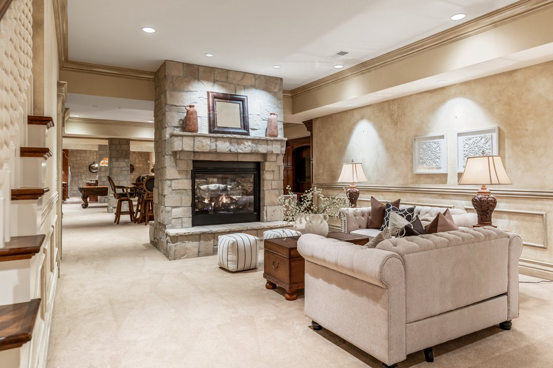 Image for Luxury Home on 6.96± acres  in Lebanon, Missouri