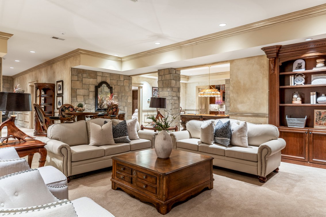 Image for Luxury Home on 6.96± acres  in Lebanon, Missouri