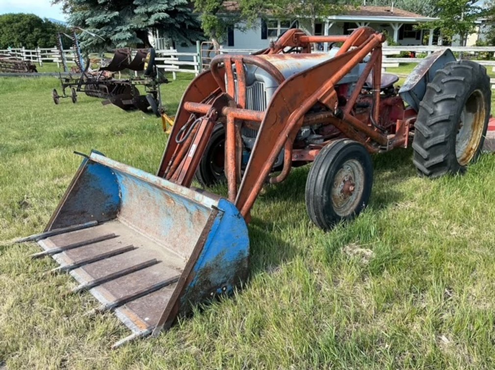 Image for Dick Kelly Living Estate Auction