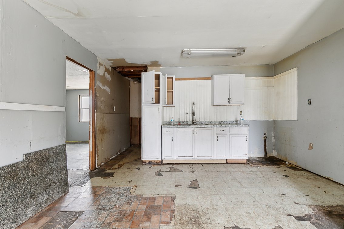 Image for Metairie Single Family Home-Needs Rehab