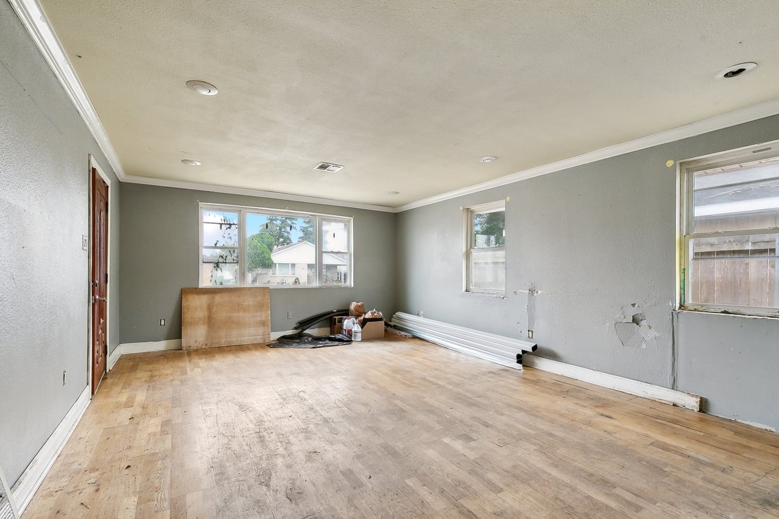 Image for Metairie Single Family Home-Needs Rehab