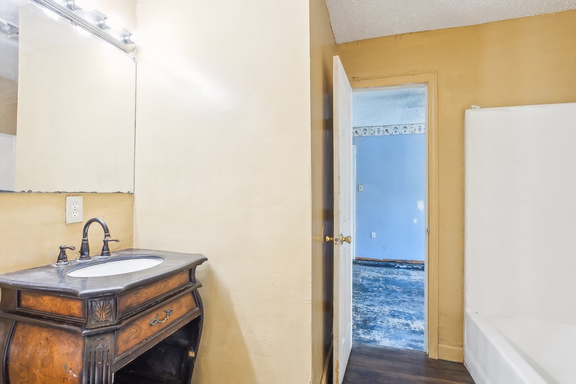 Image for Westwego Single Family - Online Auction