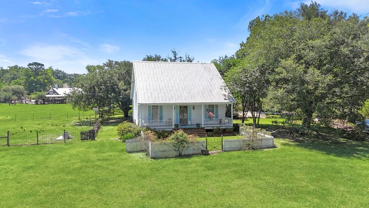 Image for Sugar Farms Estate Home on 3+/- acres